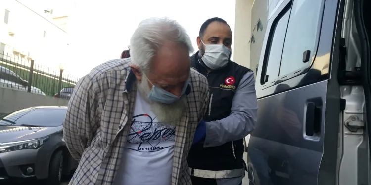 Bursa’da uyuşturucudan biri 70 yaşında 5 gözaltı