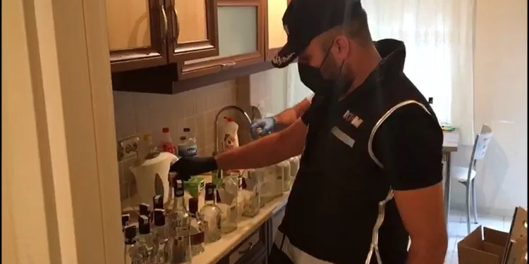 Bursa’da sahte içki operasyonu! Böyle basıldılar