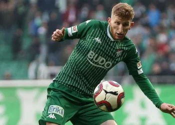 Burak Kapacak  Ümit Milli Takımı’nın İngiltere maçı aday kadrosuna çağrıldı