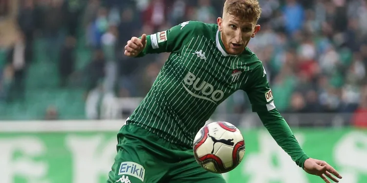 Burak Kapacak Ümit Milli Takımı’nın İngiltere maçı aday kadrosuna çağrıldı