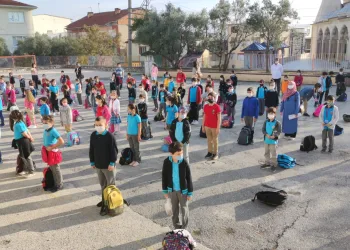 Bursa’da, yüz yüze eğitimin ikinci aşaması başladı