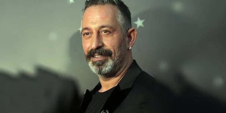 Cem Yılmaz’dan sağlık çalışanlarına destek