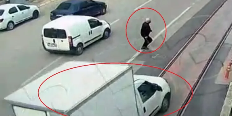 Bursa’da yaşlı adamın öldüğü kaza anı kamerada