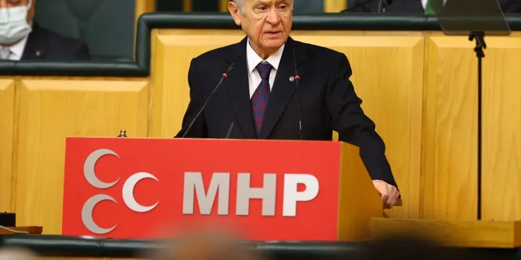 Bahçeli, sözleri unuttu… Önce duraksadı sonra kendi de güldü