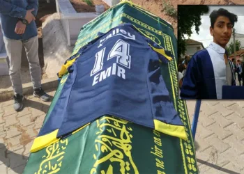Bursa’da kansere yenilen Emir’e Fenerbahçe formasıyla veda