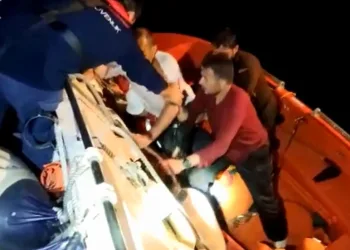 Bursa’da balıkçı teknesi alabora oldu