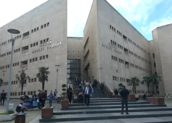 Bursa’da iş insanına baskı davasında tahliye
