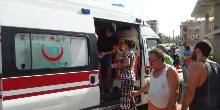 Koronavirüs bulaşır diye ambulanstan indirdiler