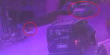 Bursa’da sokakta oynayan çocuğa otomobil çarptı