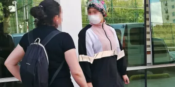 Şiddet uygulayan eşini bıçaklayan kadın serbest bırakıldı