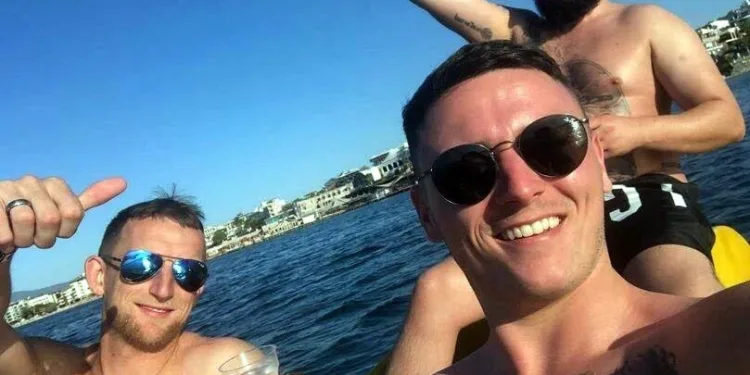 Arkadaşları uyuşturucu kullandıktan sonra ölen İrlandalı turistlerin kanında uyuşturucu madde çıktı