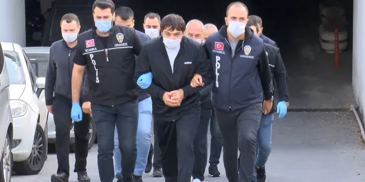 Sınır dışı edilen suç örgütü lideri Beşiktaş’ta yakalandı