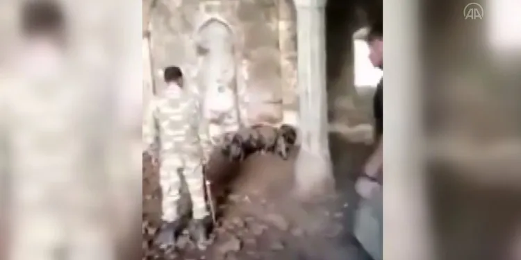 İşgalden kurtarılan Zengilan’da Ermenilerin camide domuz besledikleri ortaya çıktı