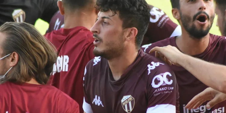 İnegölspor’un genç forveti Hatayspor’a transfer oldu