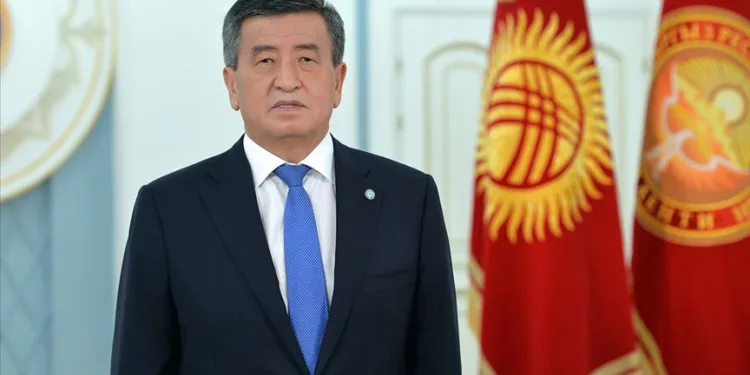 Kırgızistan Cumhurbaşkanı istifa etti