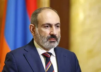Ermenistan Başbakanı vatandaşları cepheye çağırdı