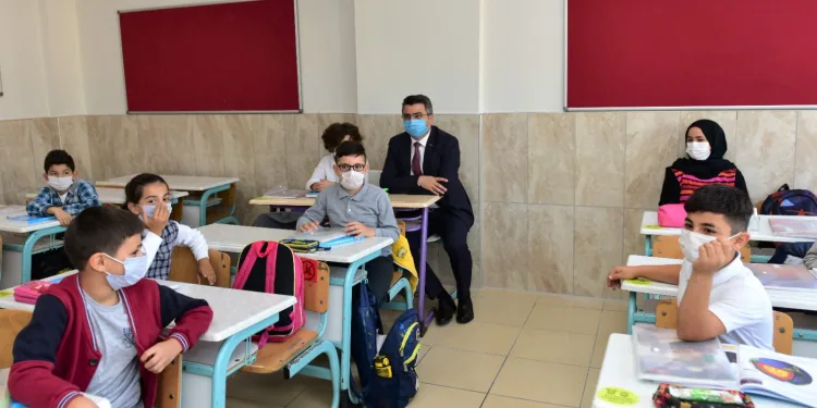 Başkan Yılmaz’dan miniklere öğütler