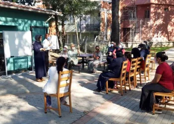 Bursa Yıldırım’da kadınlara hukuk semineri