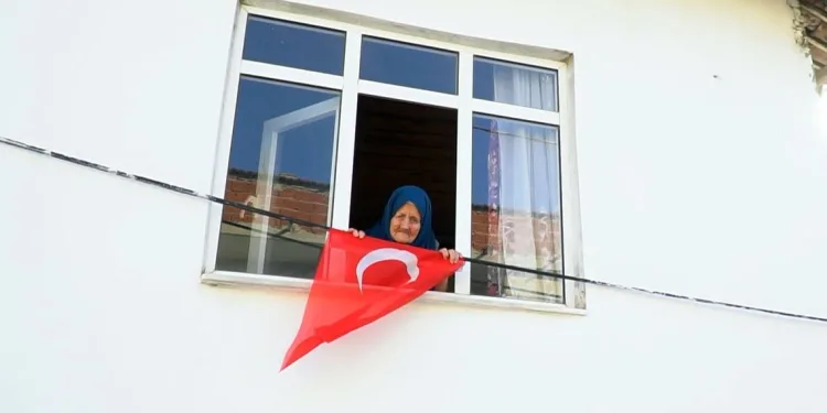 97 Yıl… Cumhuriyet’le aynı yaşta