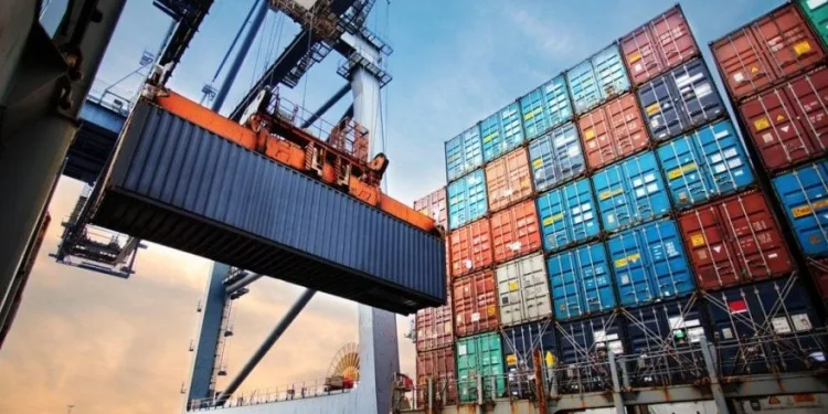 UİB geçen ay 2,7 milyar dolarlık ihracat yaptı