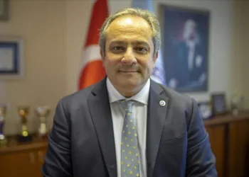 Bilim kurulu üyesinden sahte içki uyarıları