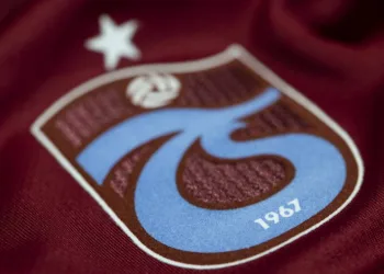 Trabzonspor’da Fenerbahçe maçı öncesi bir futbolcunun Kovid-19 test sonucu pozitif çıktı