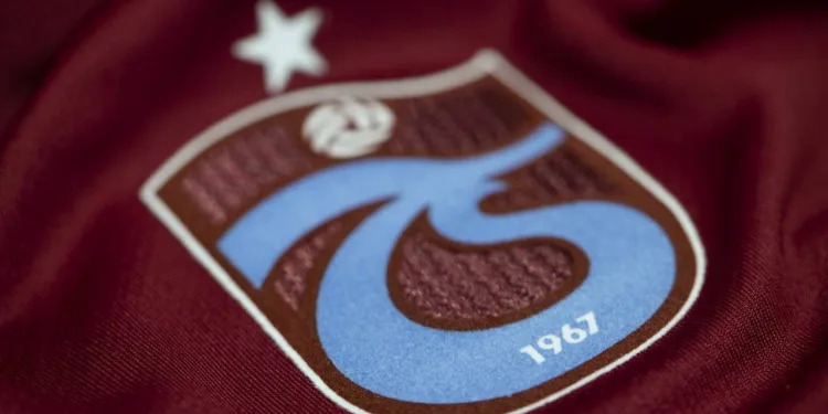 Trabzonspor’da Fenerbahçe maçı öncesi bir futbolcunun Kovid-19 test sonucu pozitif çıktı