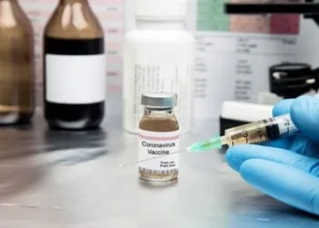 Johnson & Johnson Covid-19 aşı denemesini durdurdu