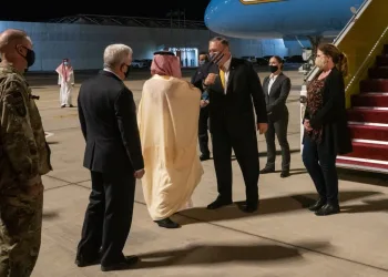 İsrail basını duyurdu: Netanyahu, Suudi Arabistan’a giderek Veliaht Prens Bin Selman’la görüştü