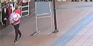3 günlük bebeğini tuvalete bırakan anne: Bırakmak zorundaydım