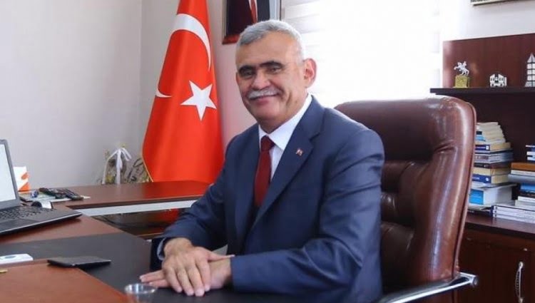 Bursa'da belediye başkanı koronaya yakalandı