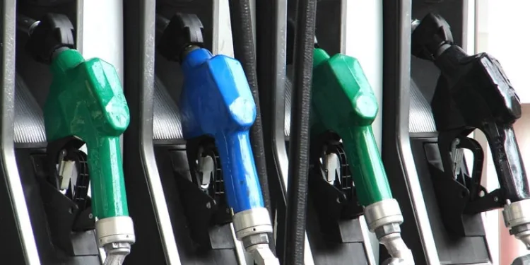 Benzine indirim geliyor