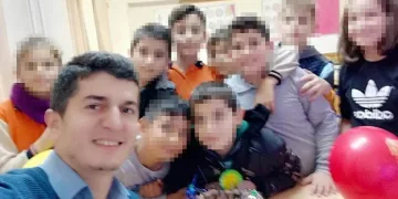 Oğlunun öğretmenini dövdü, sosyal medyada taciz dedi