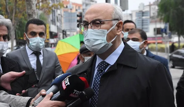 İzmir’de deprem sonrası Vali’den virüs açıklaması