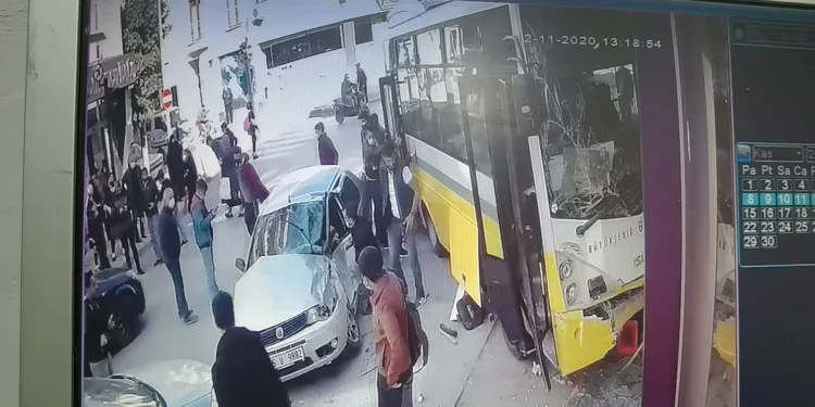 Bursa’da feci kaza! Çok sayıda yaralı var