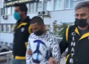 Bursa’da küfreden arkadaşını kalbinden bıçaklayıp öldürdü