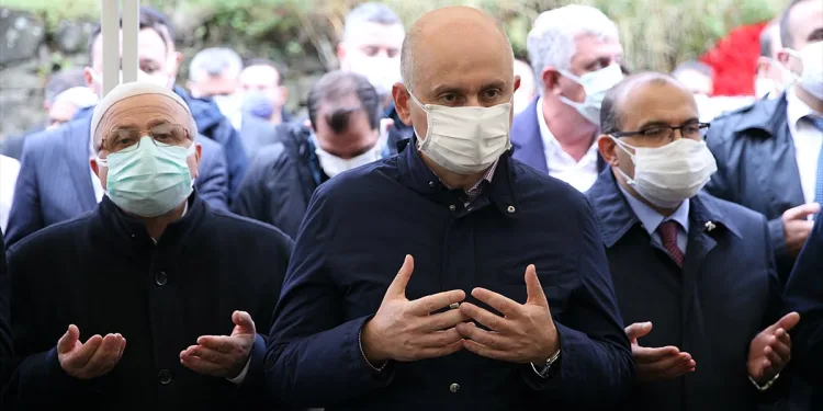 Ulaştırma ve Altyapı Bakanı Karaismailoğlu’nun acı günü!