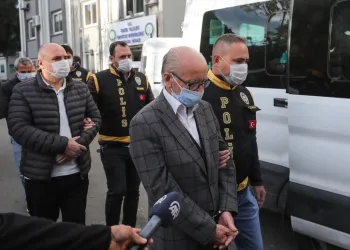 Müteahhitlere bu kez kelepçe vuruldu
