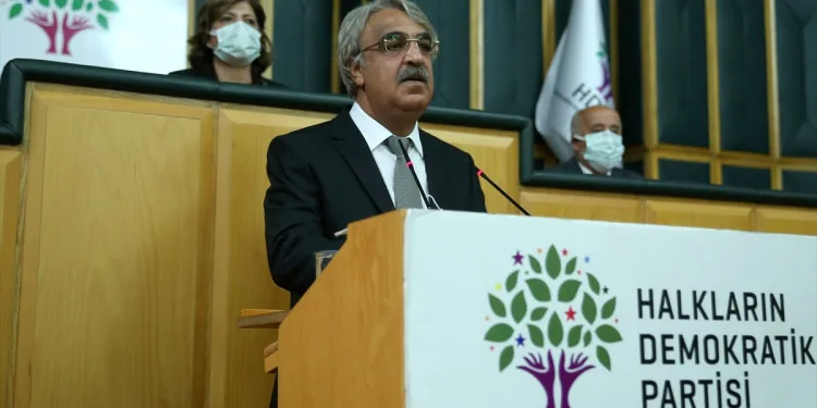 HDP’li Sancar: “Cumhurbaşkanı, kabinesiyle birlikte istifa etmelidir”
