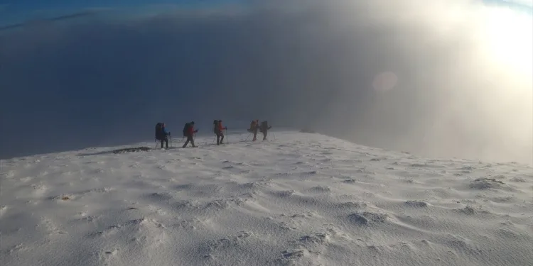 Eksi 10 derecede Uludağ’da kamp