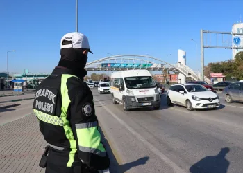 Salgında 3. zirveyi yaşan Bursa’da sıkı denetim