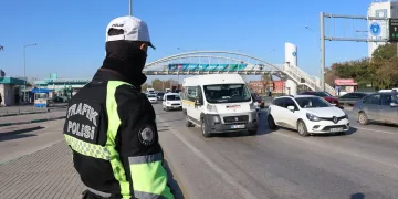 Salgında 3. zirveyi yaşan Bursa’da sıkı denetim