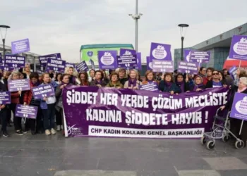 Bursa’da kadına şiddet tepkisi