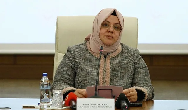 Bakan Selçuk’un son Covid-19 testi negatif çıktı