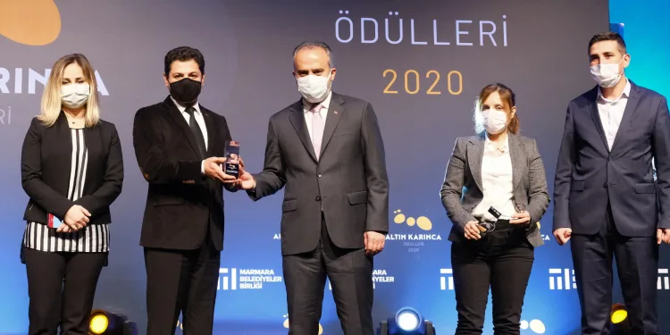 Bursa Büyükşehir’e çifte ödül