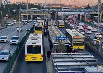 İstanbul’da toplu ulaşım Kovid-19 tedbirleri kapsamında yeniden düzenlendi