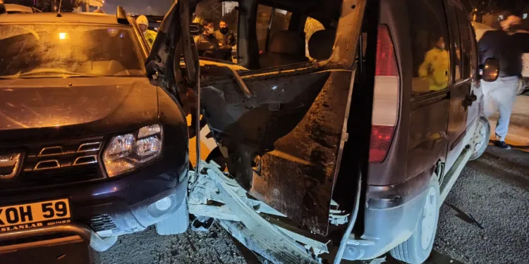 Bursa’da kazanın artından tartışan sürücüleri polis ayırdı