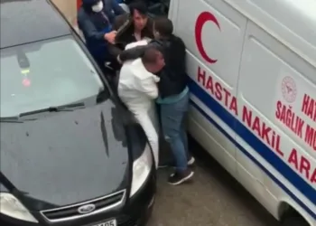 Polisim deyip darp etti, emlakçı çıktı