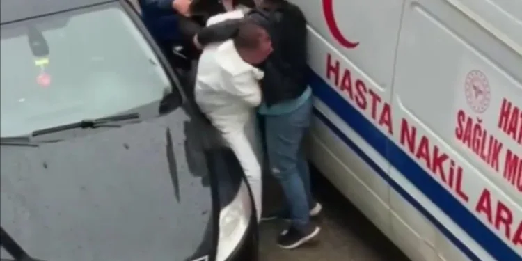 Polisim deyip darp etti, emlakçı çıktı
