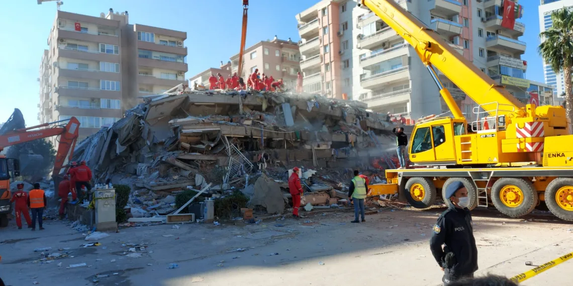 İzmir’de arama-kurtarma çalışmaları tamamlandı
